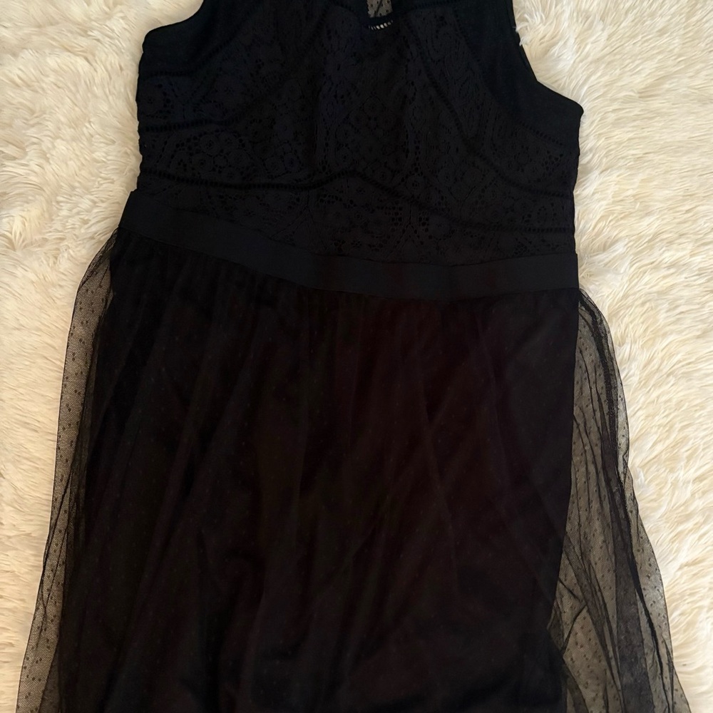 Elegant Black Lace Dress